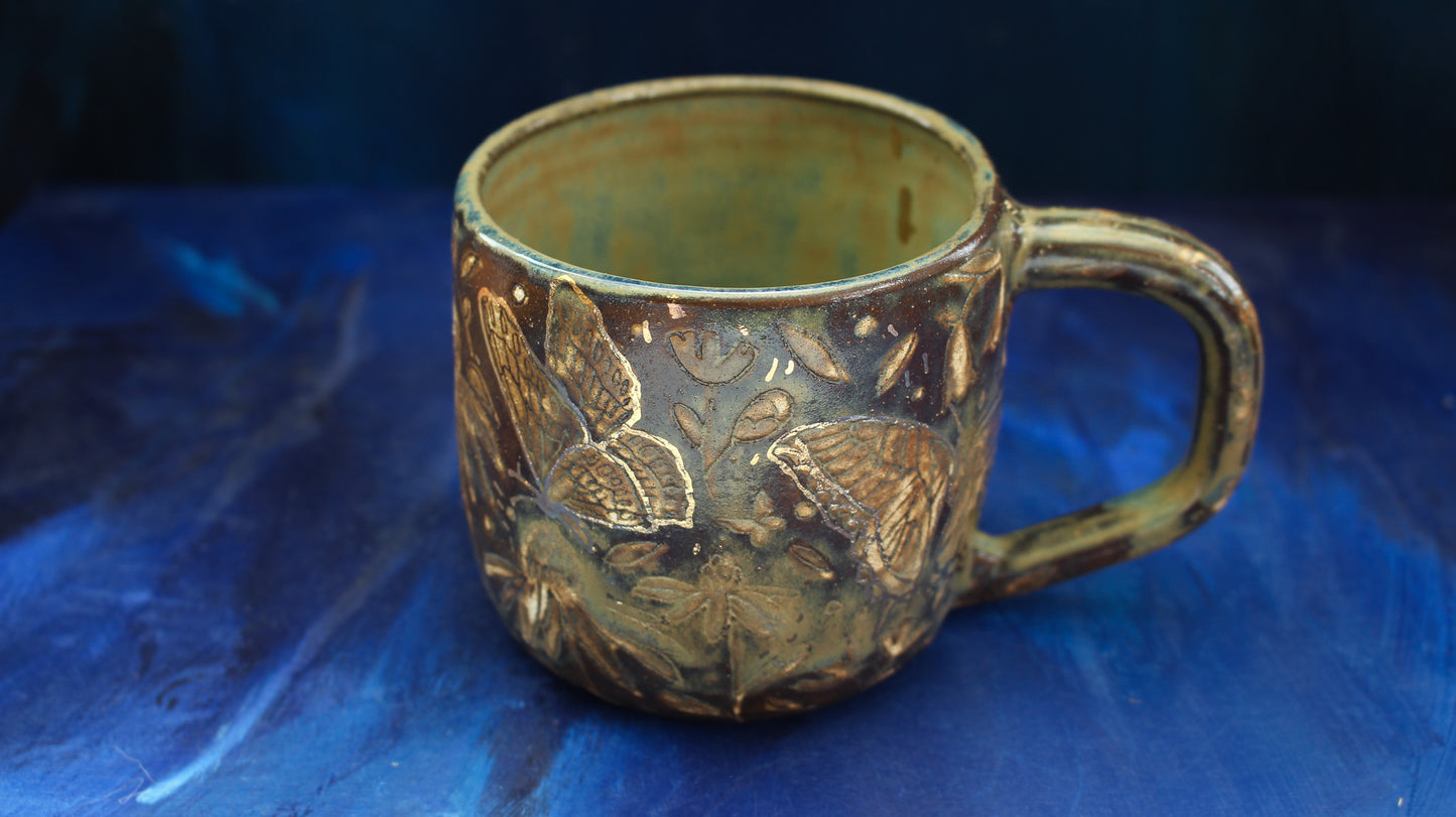 16oz Golden Butterfly Mug