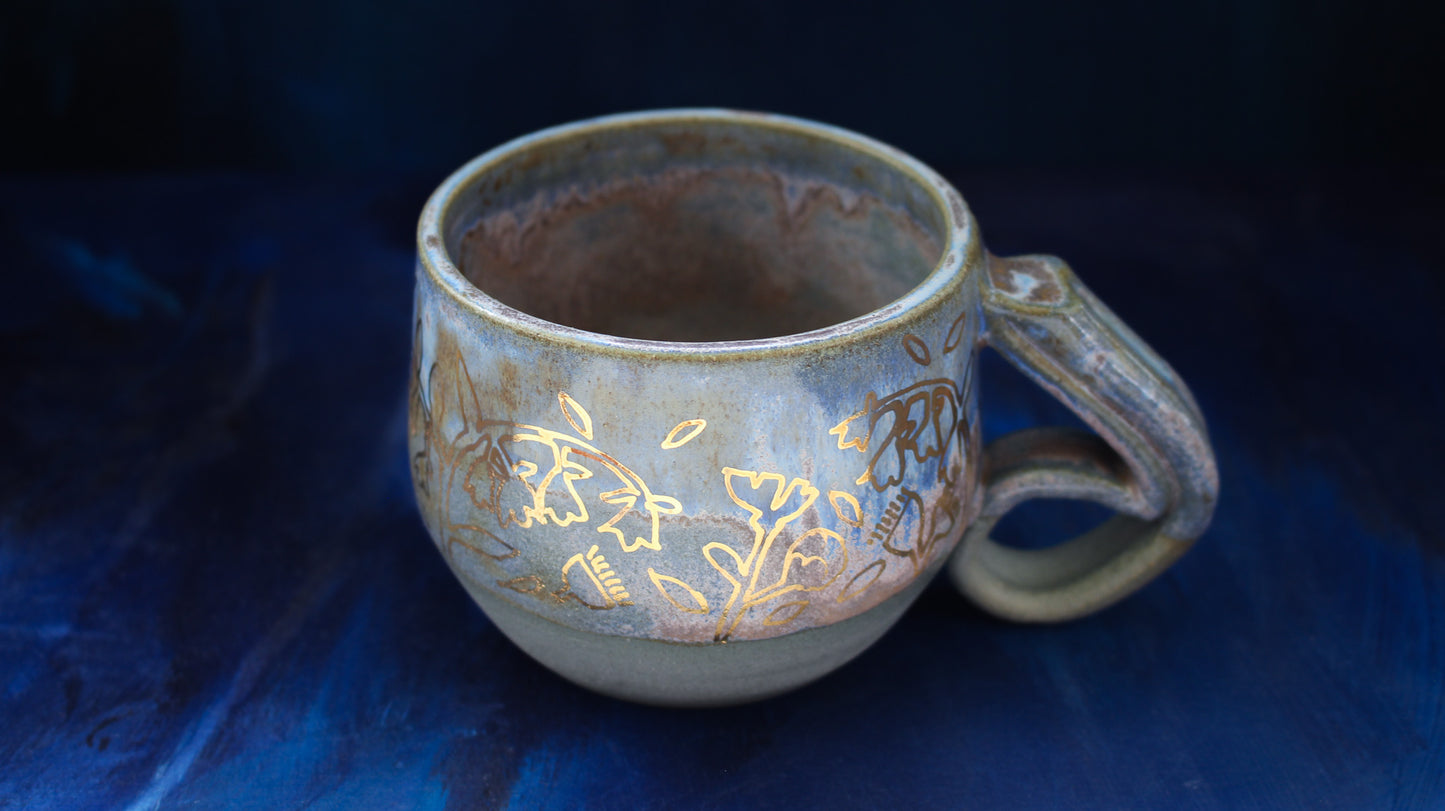 13oz Teal Golden Lily Mug